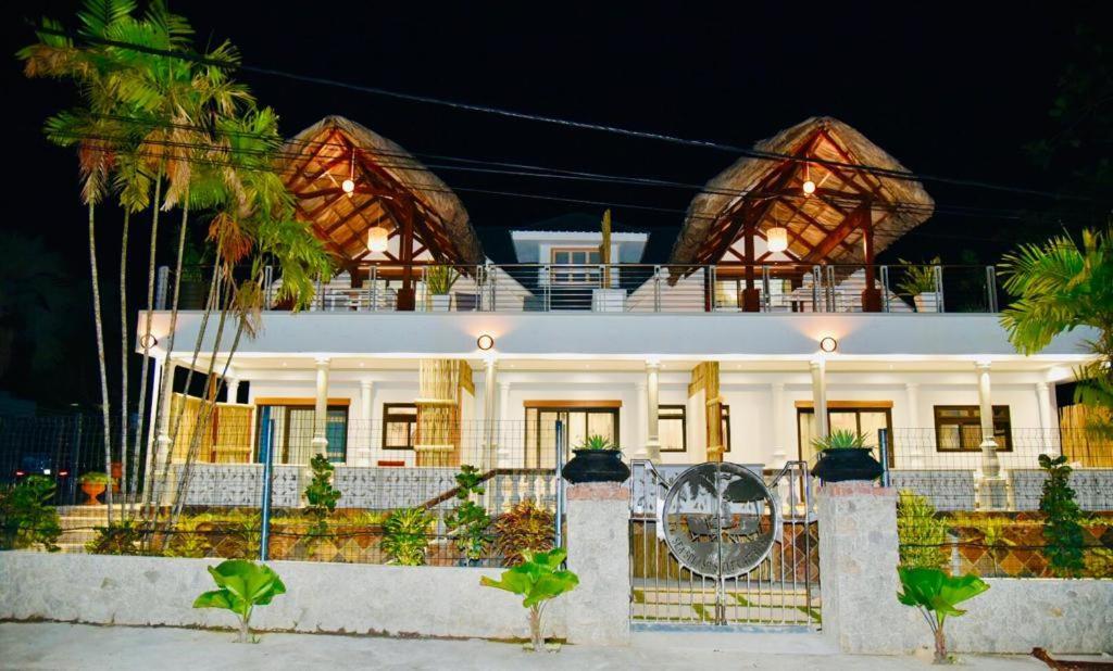 גרנד אנס Sea Splash Self Catering And La Petite Maison מראה חיצוני תמונה